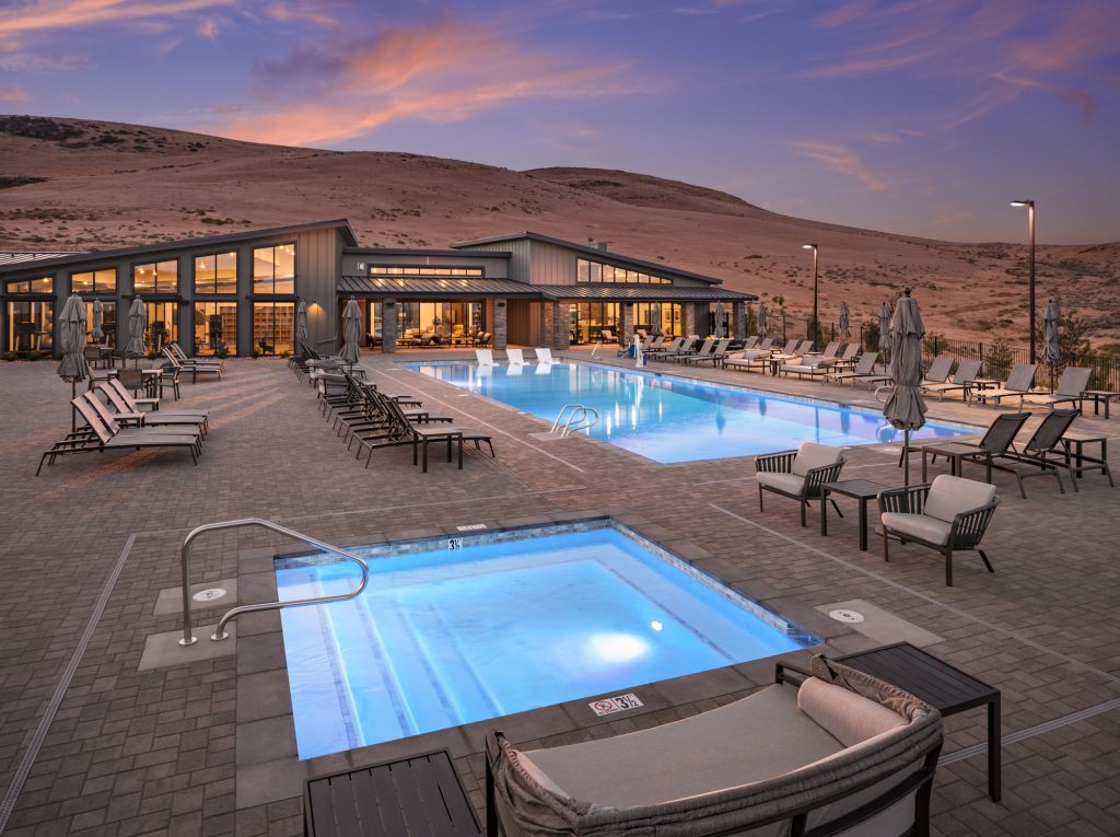 The Overlook at Keystone Canyon Apartments - Reno NV - Pool & Clubhouse Exterior